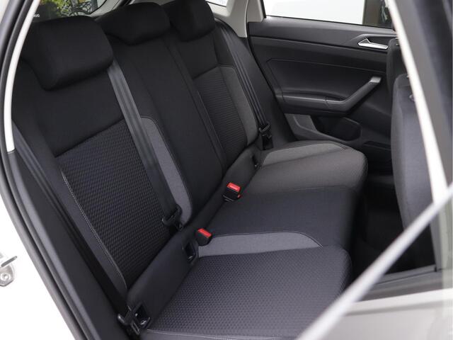 Volkswagen POLO Life Edition 1.0 TSI 95pk | Navigatie | Climate control | Achteruitrijcamera |