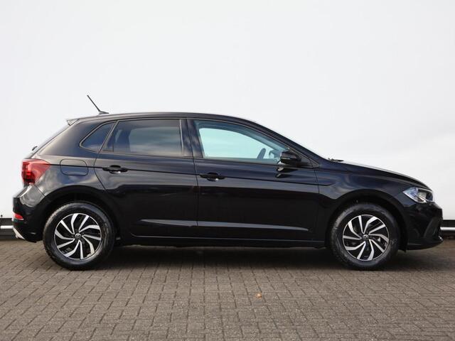 Volkswagen POLO Life Edition 1.0 TSI 95pk | Navigatie | Climate control | Achteruitrijcamera |