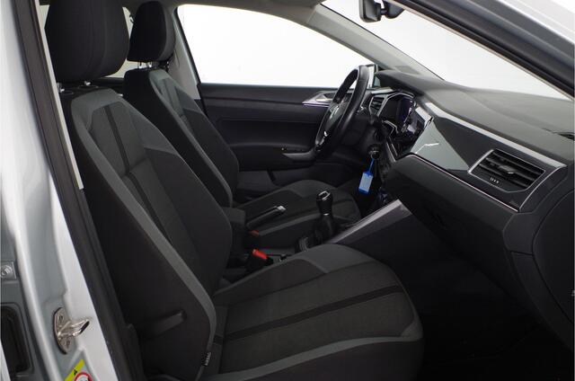 Volkswagen POLO 1.0 TSI > 110pk/Zeer netjes!/All season banden/Stoelverwarming/Digitale cockpit