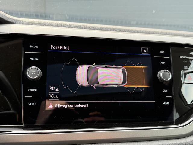 Volkswagen POLO 1.0 TSI Comfortline Business R-Line 2e Eigenaar,Automaat,Navi,Clima,Adapt cruise,Pano,Carplay,PDC V+A,Trekhaak,Elek ramen,Lm velgen,N.A.P,APK tot 02-2026