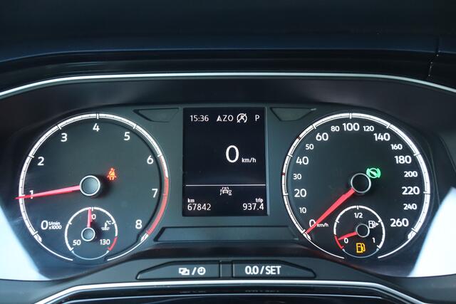 Volkswagen POLO 1.0 TSI Highline Stoelverw I Parkeersensoren V+A I Apple