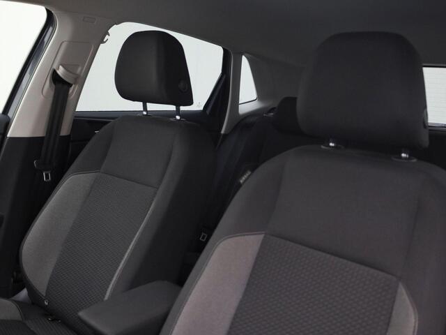 Volkswagen POLO 1.0TSI/95PK Life · Navigatie · Camera + Parkeersensoren · Lane assist · Garantie tot januari 2026 of 100000km