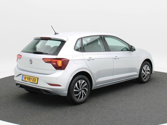 Volkswagen POLO 1.0 TSi Life | Airco | Adaptive Cruise | CarPlay | Bluetooth | Parkeersensoren | 15 inch | 53.079 Km !!