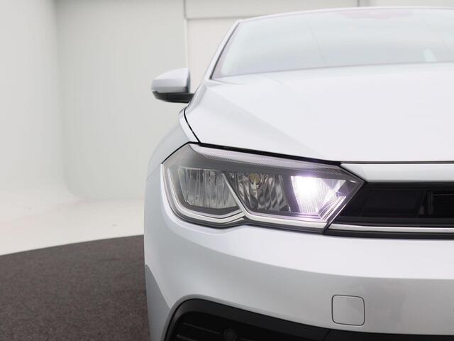 Volkswagen POLO 1.0 TSi Life | Airco | Adaptive Cruise | CarPlay | Bluetooth | Parkeersensoren | 15 inch | 53.079 Km !!