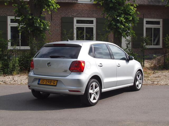 Volkswagen POLO 1.2 TSI Highline | Apple Carplay | Cruise Control | Automaat | Navigatie |