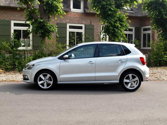 Volkswagen POLO 1.2 TSI Highline | Apple Carplay | Cruise Control | Automaat | Navigatie |