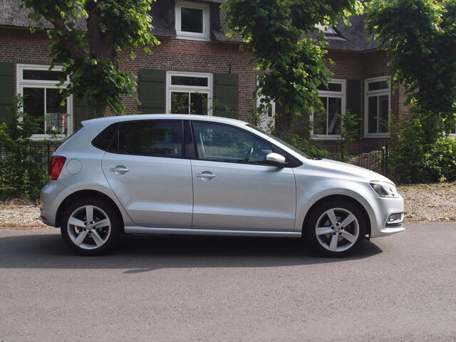 Volkswagen POLO 1.2 TSI Highline | Apple Carplay | Cruise Control | Automaat | Navigatie |