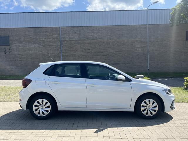 Volkswagen POLO 1.0 TSI Life Nieuw Model! Navigatie/Carplay FUll Led