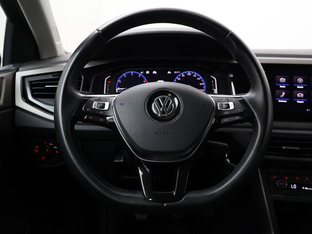 Volkswagen POLO 1.0 TSI Comfortline Business | 95 PK | Navigatiesysteem | Adaptive cruise control | Climate control |