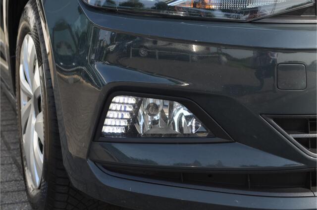 Volkswagen POLO 1.0 TSI Comfortline Carplay | Navi | Adaptive cruise | DAB | Airco | Autom. verlichting | Getint glas | NL auto