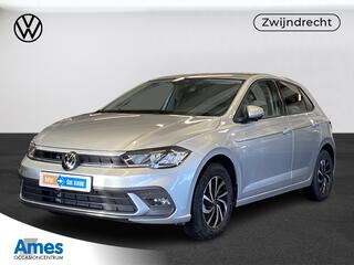 volkswagen-polo-1.0-tsi-life--app-