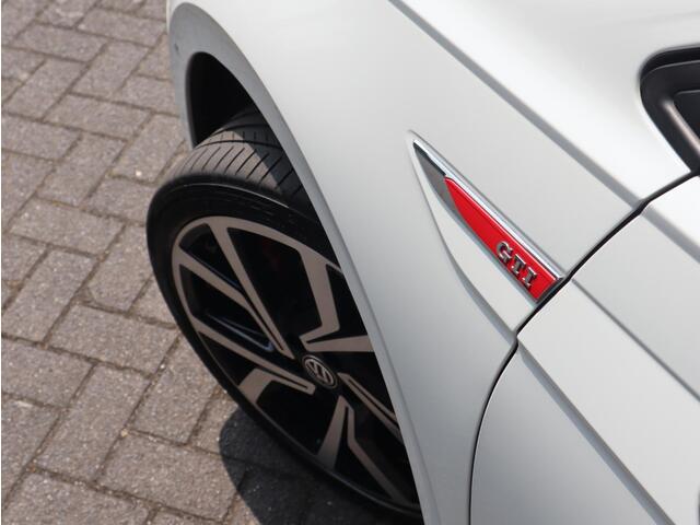 Volkswagen POLO 2.0 TSI GTI | Beats | Pano | Keyless | Virtueel | Camera