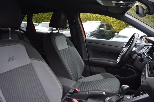 Volkswagen POLO 1.5 TSI Highline Business R / Nap / Pano / Clima / Apple/Android