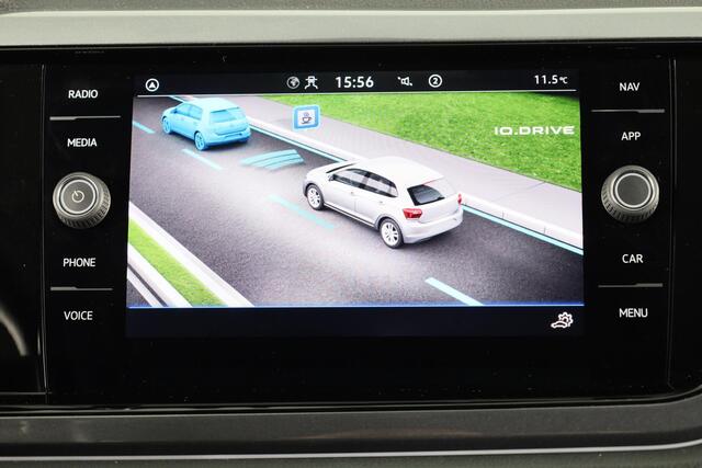 Volkswagen POLO 1.0 TSI Style 95 pk | Navigatie | LM-velgen|Parkeersensoren | Digital display| Trekhaak