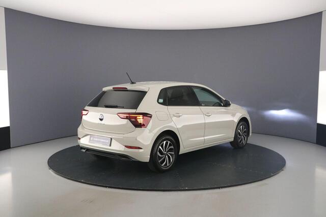 Volkswagen POLO Life Business 1.0 TSI 95pk Adaptive cruise control, Stoelverwarming, Parkeersensoren, App connect, LED koplampen, Airco, DAB, Radio