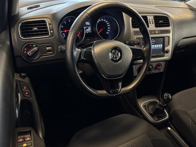 Volkswagen POLO 1.0 BlueMotion Edition - 5-drs - Airco / Apple Carplay / Bluetooth / Cruise control / App connect / Lichtmetalen velgen - NL auto -