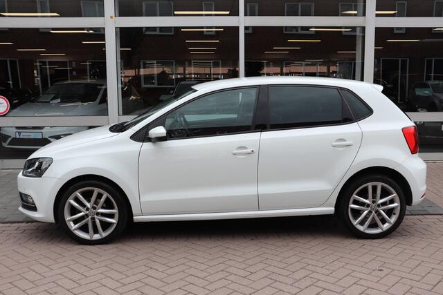Volkswagen POLO 1.2 TSI Highline .