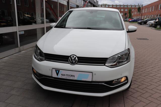 Volkswagen POLO 1.2 TSI Highline .