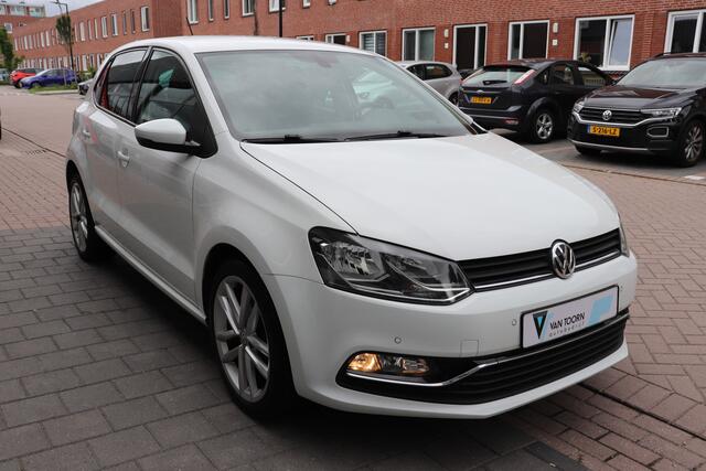 Volkswagen POLO 1.2 TSI Highline .