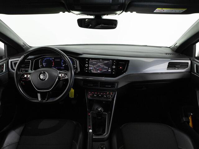 Volkswagen POLO R-Line 1.0 TSI 95 PK | LED | Panoramadak | Navigatie | Achteruitrijcamera |