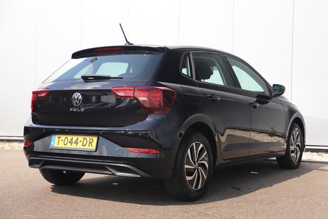 Volkswagen POLO 1.0 TSI Life 95PK Navigatie Carplay Android Adaptive Cruise 15 inch LMV LED Lane Assist