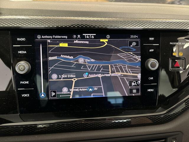 Volkswagen POLO 1.0 Tsi 95pk Life Business · Apple/Android Car Play · Navi · P-Sensoren · Stoelverwarming · Alarm · 15'' Inch · Garantie t/m 25-04-2027 of 100.000km