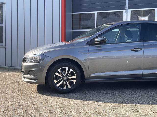 Volkswagen POLO 1.0 TSI Highline IQ Drive | Lichtmetaal | Stoel verwarming | ACC | Climate |