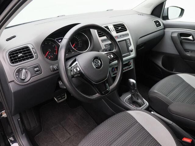 Volkswagen POLO 1.2 TSi Automaat Cross | Cruise Control | Climate Control | Parkeersensoren | Bluetooth | Navigatie | 101.247 Km!!