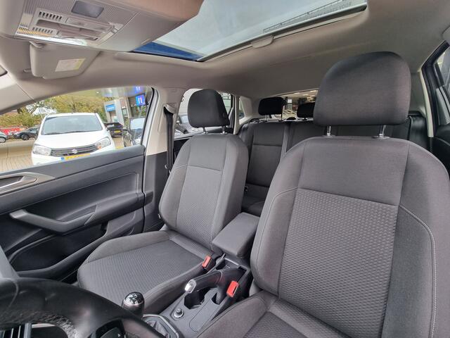 Volkswagen POLO 1.0 TSI 95pk R-line Advance | Schuifdak | Carplay Navi | Led | Getint glas | NL auto 12 mnd BOVAG garantie Whatsapp 06-53188999