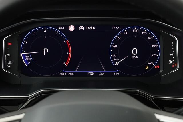 Volkswagen POLO R-Line Edition 1.0 TSI 70 kW / 95 pk DSG Volkswagen Polo 1.0 TSI 95PK DSG R-Line Edition | Camera | IQ Light | Stoelverwarming | Navi | ACC | 16 inch