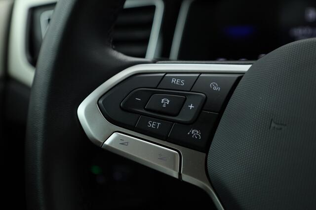 Volkswagen POLO 1.0 TSI DSG | Navi | Afn. Trekhaak | Adapt. Cruise | Stoelverw. | Camera | Apple CarPlay