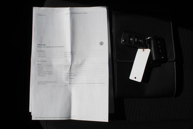 Volkswagen POLO 1.0 TSI Comfortline Airco/Adaptive cruise control/Parkeersensoren rondom/Bluetooth/Park assist/Multifunctioneel stuurwiel/Spraakbediening/Elektrische ramen/Elektrisch verstelbare spiegels.