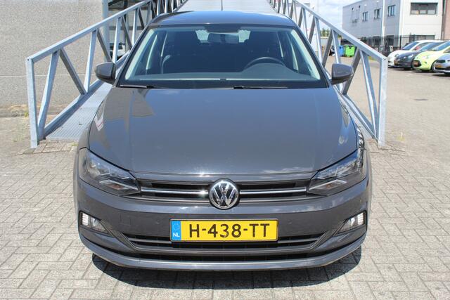 Volkswagen POLO 1.0 TSI Comfortline Airco/Adaptive cruise control/Parkeersensoren rondom/Bluetooth/Park assist/Multifunctioneel stuurwiel/Spraakbediening/Elektrische ramen/Elektrisch verstelbare spiegels.