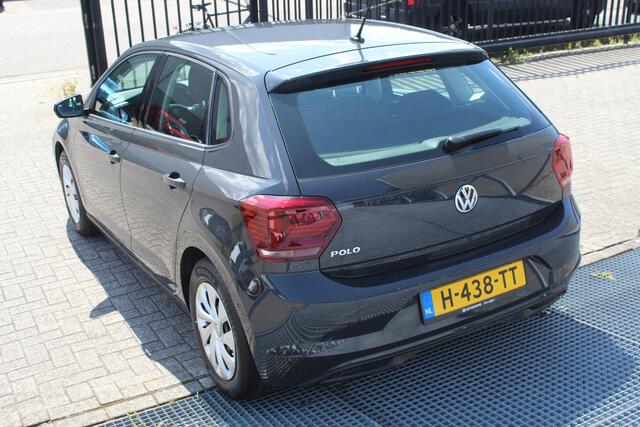 Volkswagen POLO 1.0 TSI Comfortline Airco/Adaptive cruise control/Parkeersensoren rondom/Bluetooth/Park assist/Multifunctioneel stuurwiel/Spraakbediening/Elektrische ramen/Elektrisch verstelbare spiegels.