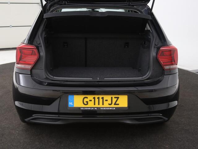 Volkswagen POLO 1.0 TSI Highline | Stoelverwarming | Parkeerhulp | Adaptive cruise | Navigatie | Bluetooth | Climate control | Getint glas