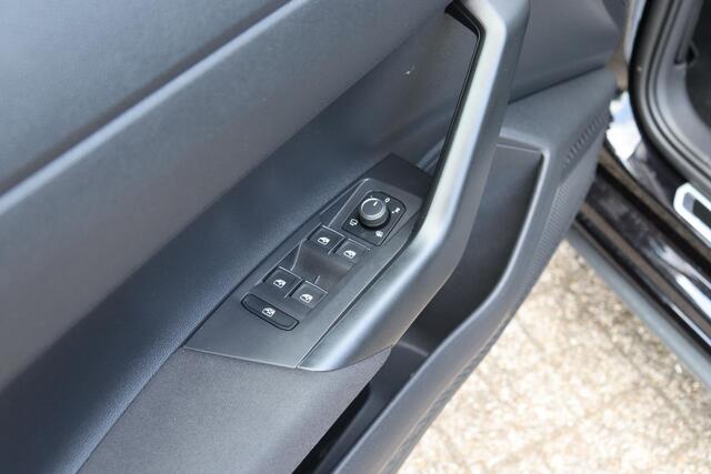Volkswagen POLO 1.0 TSI R-Line Business IQ-light