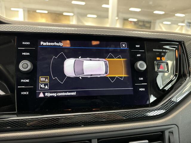 Volkswagen POLO 1.0 Tsi 95pk Life Business · Apple/Android Car Play · Navi · P-Sensoren · Stoelverwarming · 15'' Inch · Garantie t/m 11-04-2027 of 100.000km