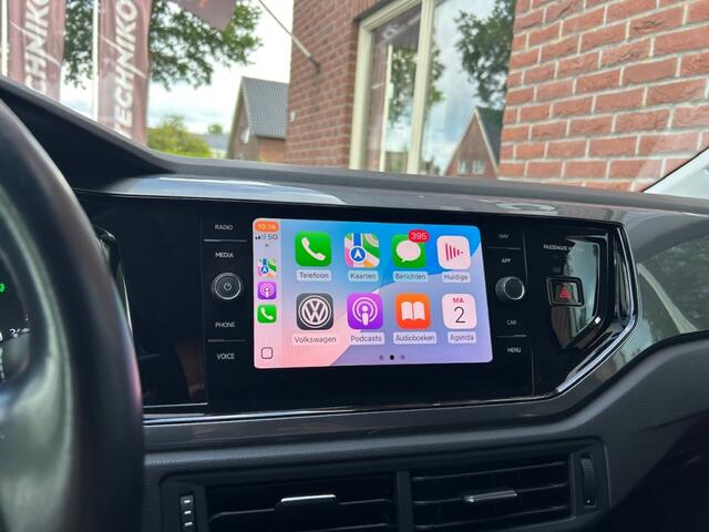 Volkswagen POLO 1.0 TSI Highl.Bns R-line ADDAPT.CRUISE / LED / 2X PDC / CARPLAY