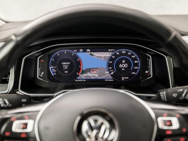 Volkswagen POLO 1.0 TSI R-Line Sport (SCHUIFDAK, VIRTUAL COCKPIT, APPLE CARPLAY, GROOT NAVI, CLIMATE, SPORTSTOELEN, LED KOPLAMPEN, PARKEERSENSOREN, GETINT GLAS, NIEUWE APK, NIEUWSTAAT)