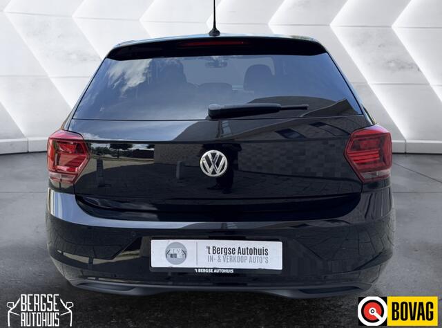 Volkswagen POLO 1.0 TSI Highline ACC ECC LMV CARPLAY