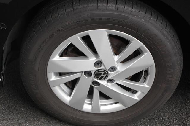 Volkswagen POLO 1.0 TSI DSG Style 110Pk | Navigatie | Apple Carplay/Android Auto | Climate Control | Virtual Cockpit | Adaptive Cruise Control | Parkeersensoren | Lane Assist | Privacy Glass |