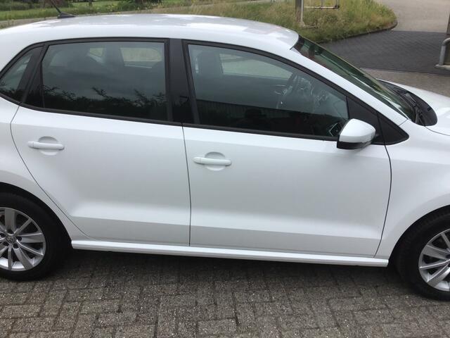 Volkswagen POLO 1.2 TSI COMFORTLINE BUSINESS R