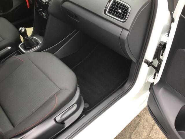 Volkswagen POLO 1.2 TSI COMFORTLINE BUSINESS R
