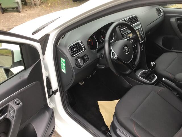 Volkswagen POLO 1.2 TSI COMFORTLINE BUSINESS R