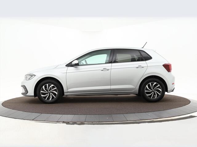 Volkswagen POLO 1.0 Tsi 95pk DSG Life Edition · Camera · Apple/Android Car play · P-Sensoren · Getint Glas · 15'' Inch · Garantie t/m 22-09-2028 of 100.000km