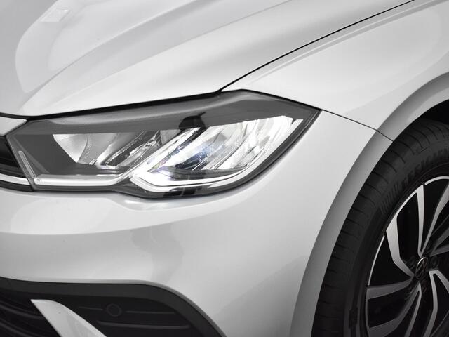 Volkswagen POLO 1.0 Tsi 95pk DSG Life Edition · Camera · Apple/Android Car play · P-Sensoren · Getint Glas · 15'' Inch · Garantie t/m 22-09-2028 of 100.000km