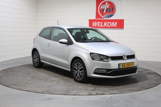Volkswagen POLO 1.0 Comfortline Edition All stars, Climate control, Cruise control, Parkeersensoren achter, 15 inch lichtmetaal met all season banden, Stoelverwarming