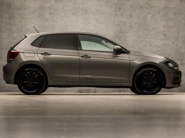Volkswagen POLO 1.0 TSI Sportline (APPLE CARPLAY, GETINT GLAS, PARKEERSENSOREN, SPORTSTOELEN, ADAPTIVE CRUISE, LED ACHTERLICHTEN, NIEUWE APK, NIEUWSTAAT)