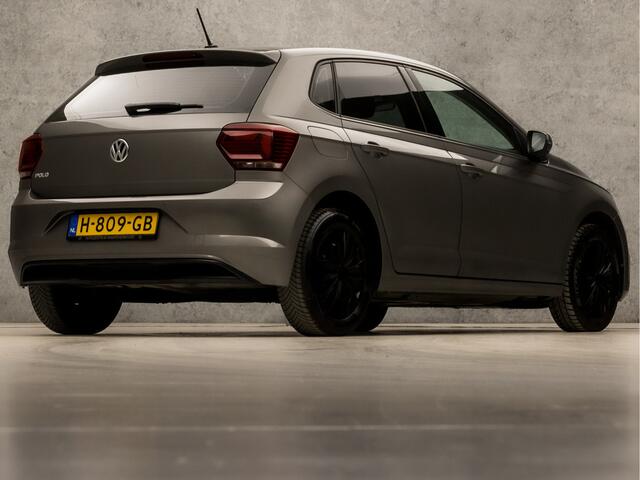 Volkswagen POLO 1.0 TSI Sportline (APPLE CARPLAY, GETINT GLAS, PARKEERSENSOREN, SPORTSTOELEN, ADAPTIVE CRUISE, LED ACHTERLICHTEN, NIEUWE APK, NIEUWSTAAT)