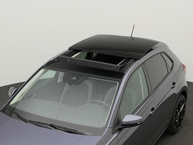 Volkswagen POLO 1.0 TSI 110 pk DSG Style | Panoramadak | IQ Light | Stoelverwarming | Parkeersensoren voor/achter | Adaptive Cruise | Park Assist
